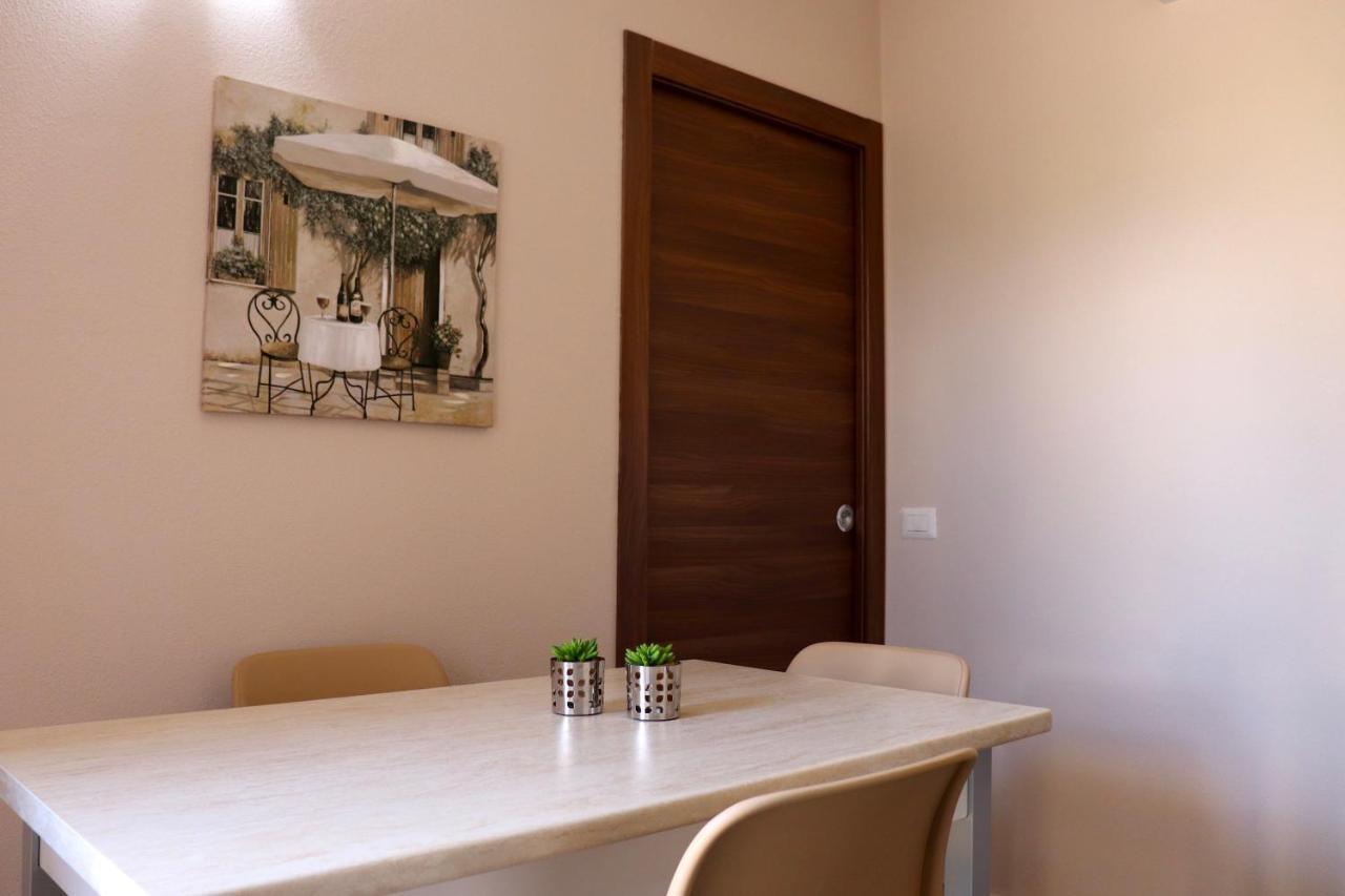 13 Garden Rooms 奧爾比亞 外观 照片