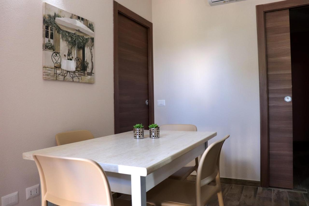 13 Garden Rooms 奧爾比亞 外观 照片